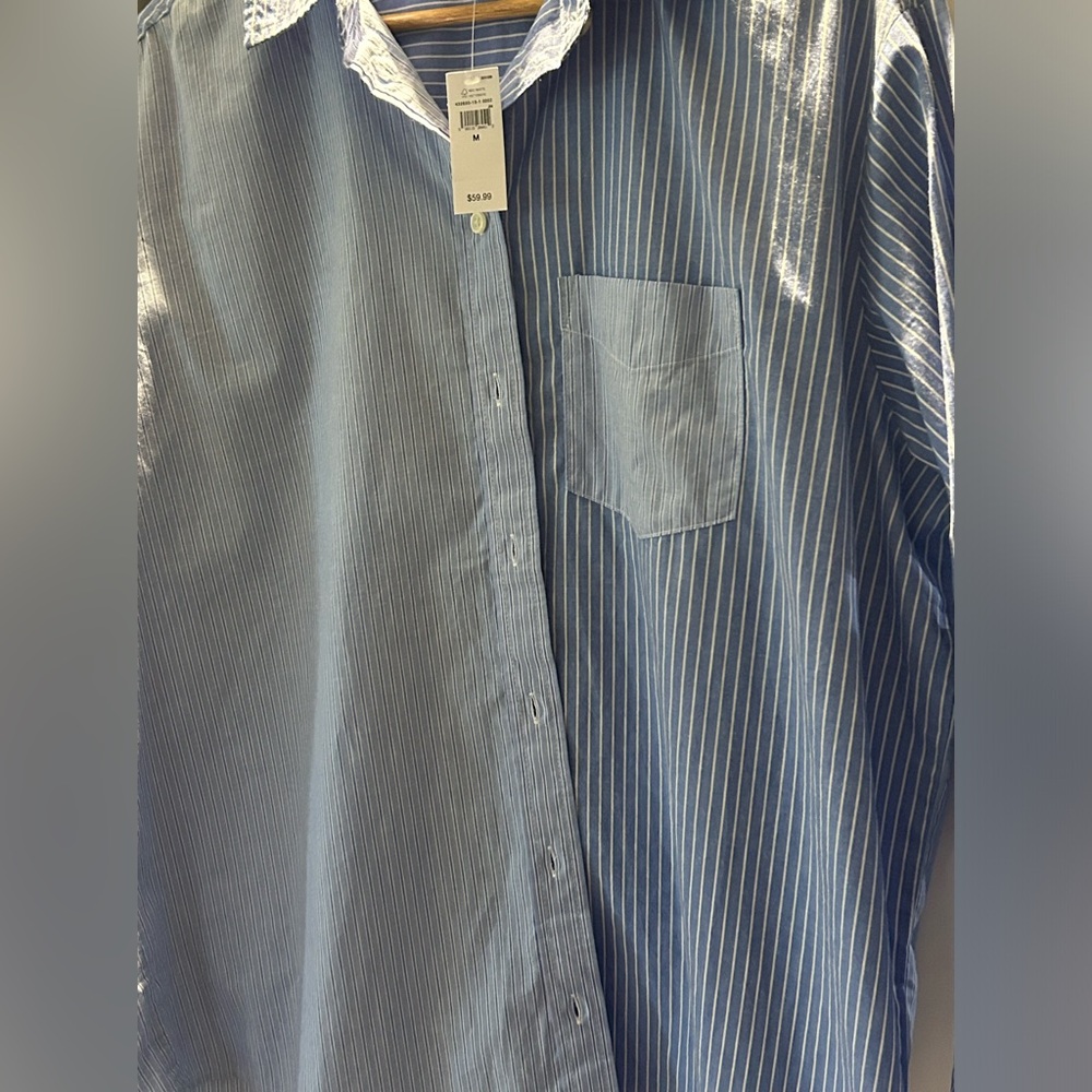 Gap Men’s long sleeve button up striped shirt
